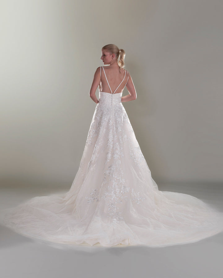 Wedding Gown A-line Moloty A109