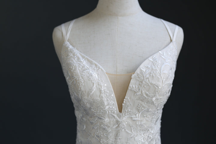 Wedding Gown A-line Moloty A109