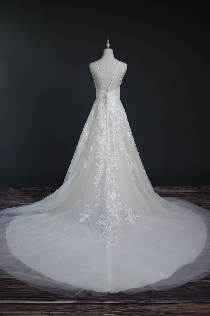 Wedding Gown A-line Moloty A109