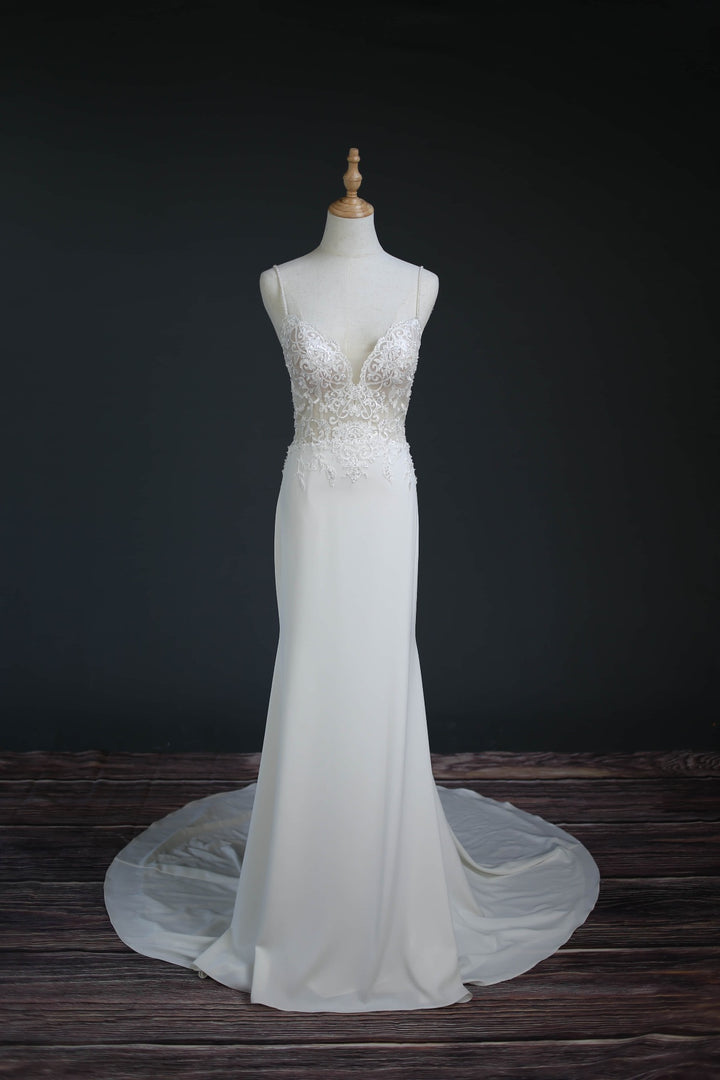 Wedding Gown Fit & Flare Moloty A118