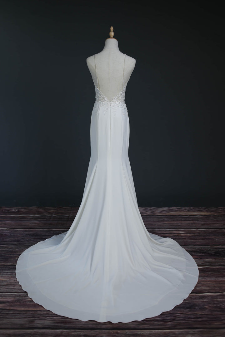 Wedding Gown Fit & Flare Moloty A118