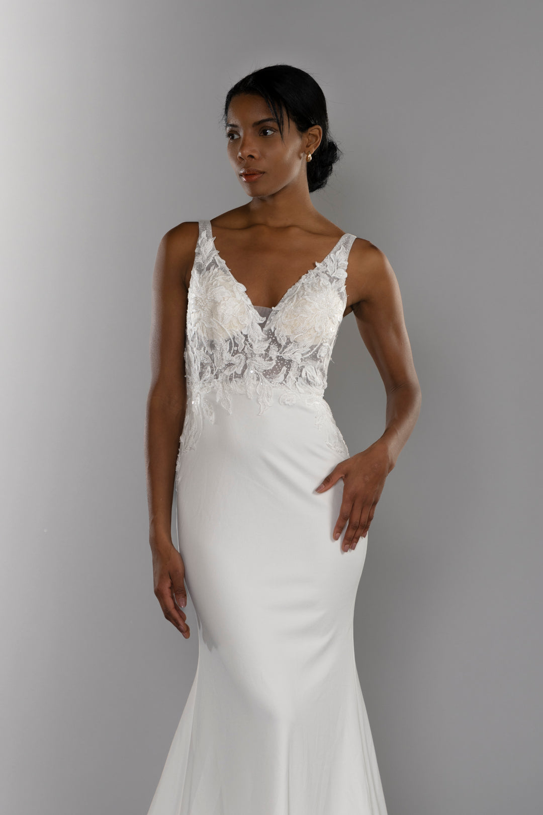 Wedding Gown Fit & Flare Moloty A148
