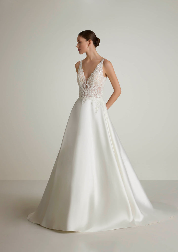 Wedding Gown A-line Pronovias ELEGANZA