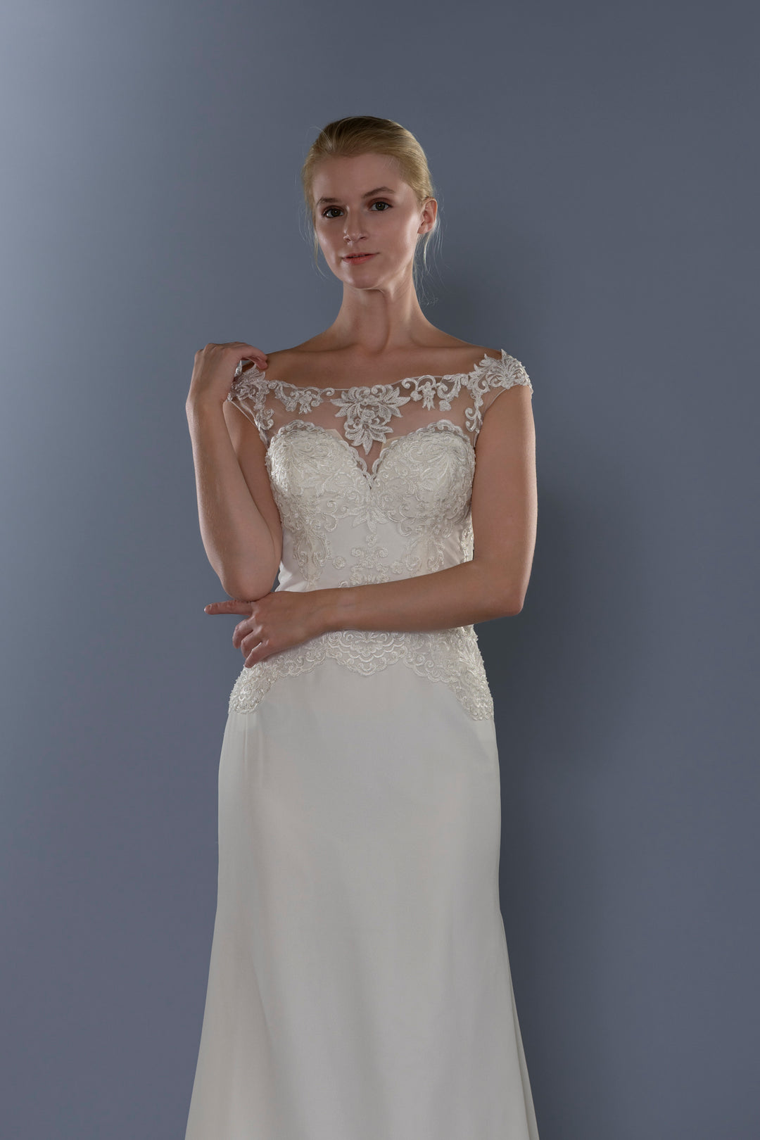 Wedding Gown A-line Moloty A137