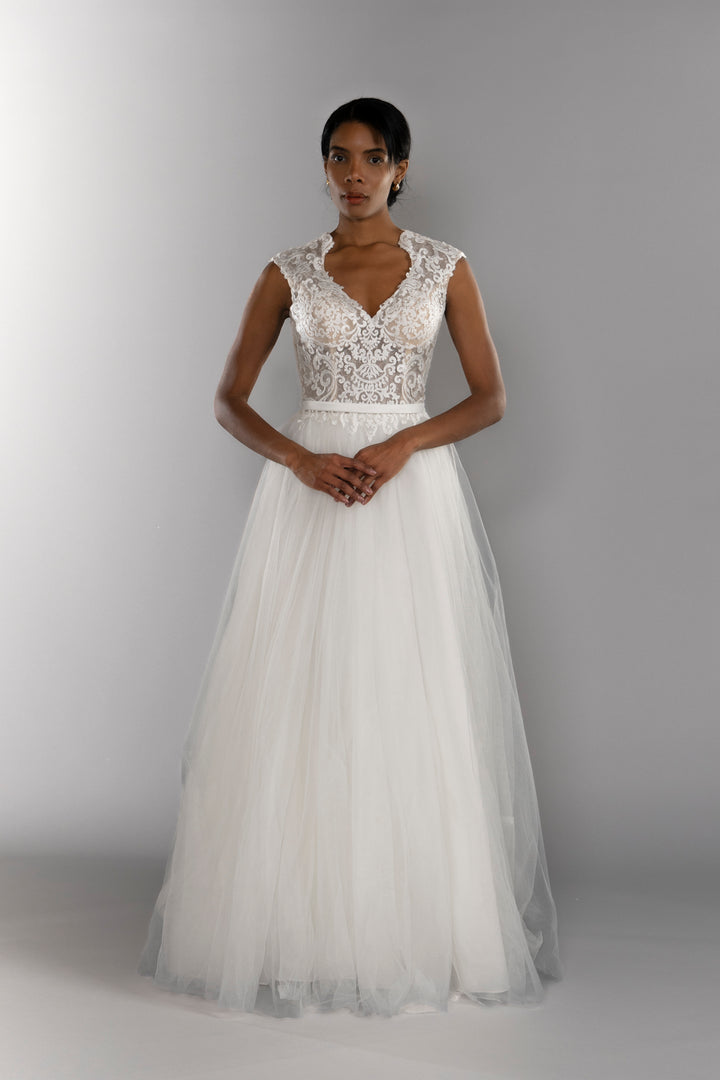 Wedding Gown A-line Moloty A150