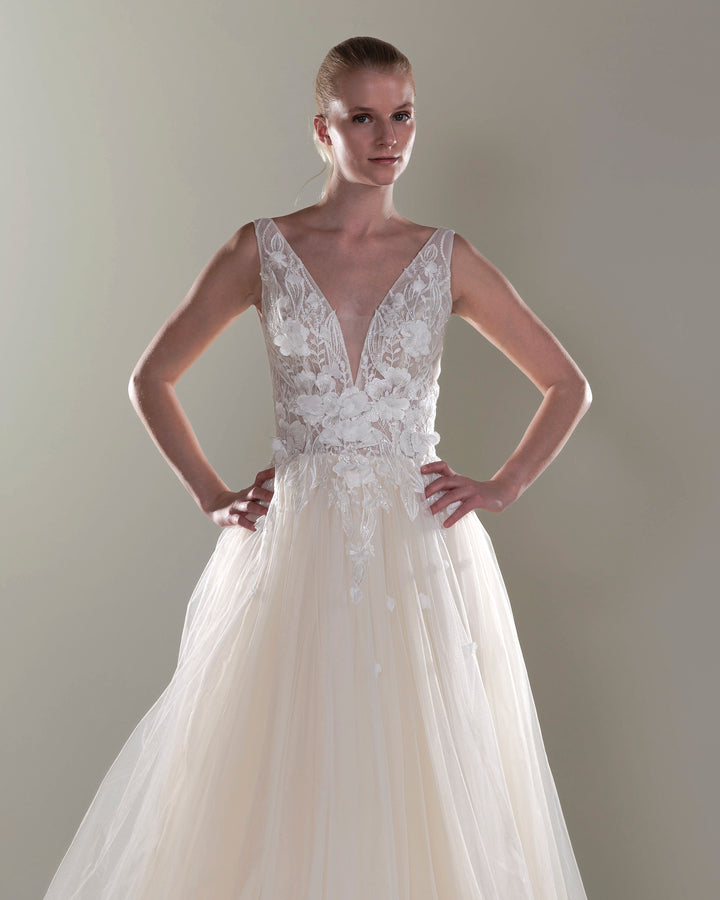 Wedding Gown A-line Moloty A120