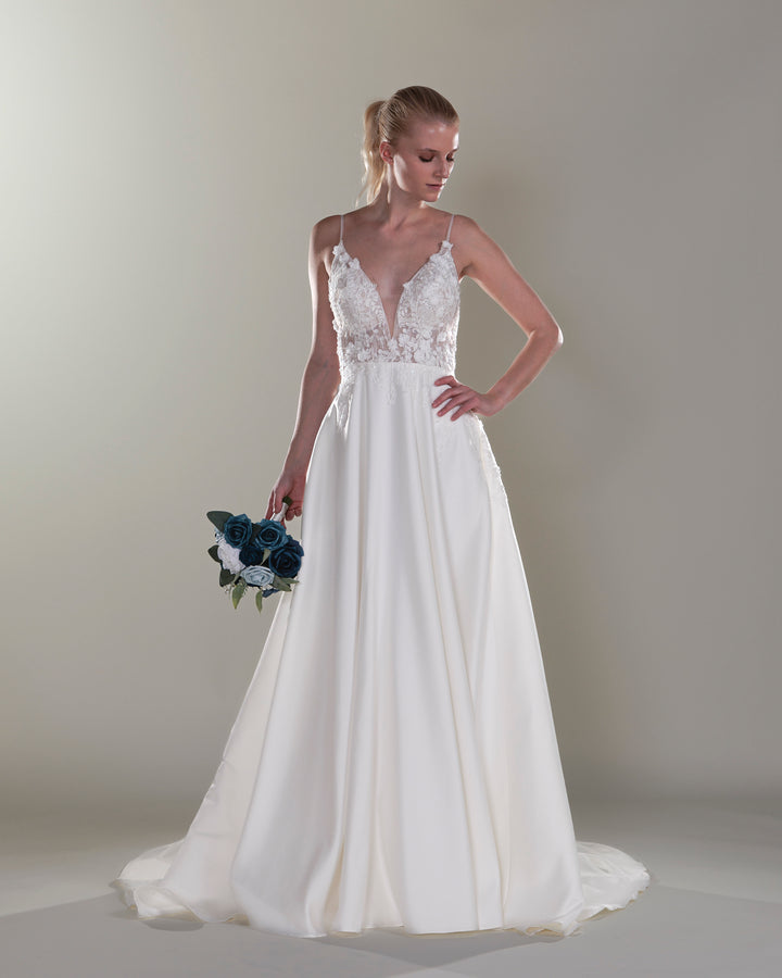 Wedding Gown A-line Moloty S205