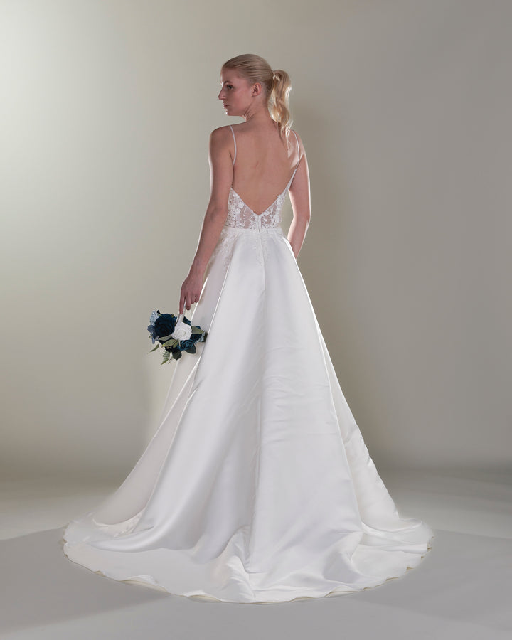 Wedding Gown A-line Moloty S205