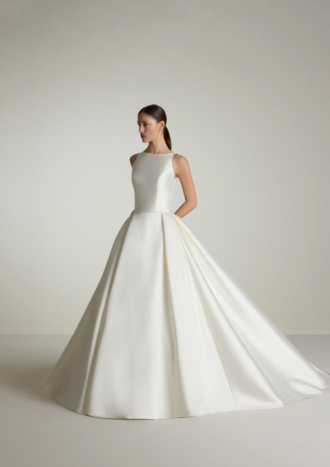 Wedding Gown A-line Ballgown Pronovias EUFORIA