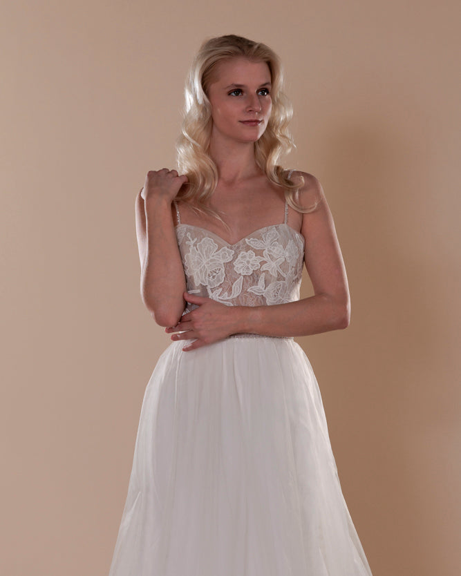 Wedding Gown A-line Moloty A206